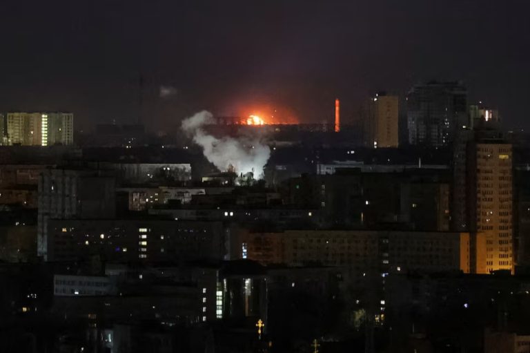 Ουκρανία: Συναγερμός για αεροπορικές επιδρομές στο Κίεβο – Ισχυρές εκρήξεις στη Μικολάιφ