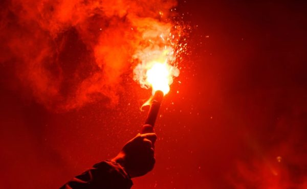 Κάλυμνος: Τραυματίστηκε 15χρονος από φωτοβολίδα στο λιμάνι