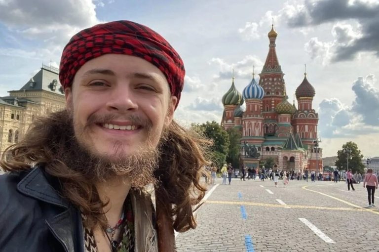 Ο γιος αναπληρώτριας διευθύντριας της CIA φέρεται να σκοτώθηκε ενώ πολεμούσε για τη Ρωσία