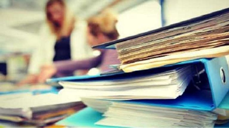 Θεσμική νομιμοποίηση και απονομιμοποίηση