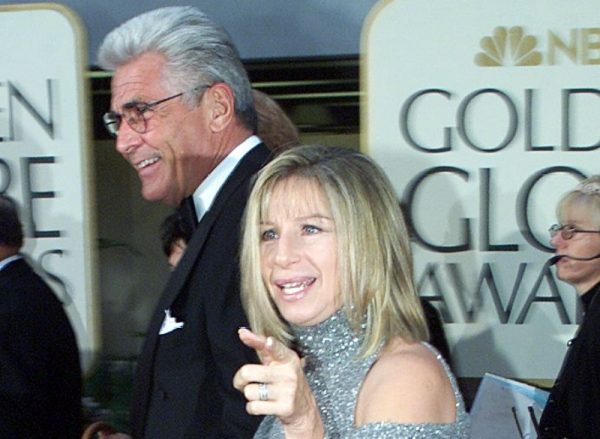 Η απάντηση βρίσκεται στην κρεβατοκάμαρα: Το μυστικό της σχέσης των Μπάρμπρα Στρέιζαντ και Τζέιμς Μπρόλιν