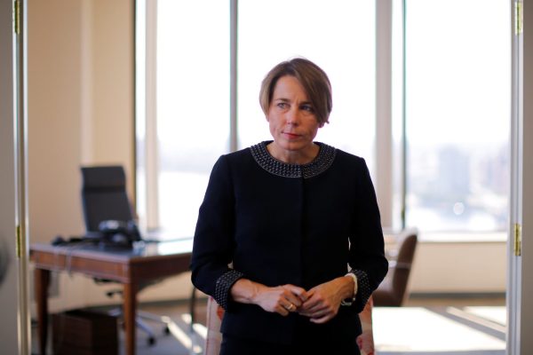 ΗΠΑ: Ενάντια στον Τραμπ η κυβερνήτρια της Μασαχουσέτης – Αρνητικές οι αποφάσεις για τα πανεπιστήμια