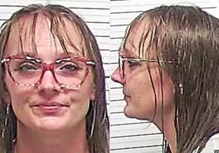 ΗΠΑ: Συνελήφθη καθηγήτρια επειδή έκανε σεξ με μαθητή της – «Συνέβη αρκετές φορές»