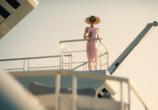 «Τhe White Lotus»: Πώς η μόδα «ερωτεύτηκε» την επιτυχημένη σειρά – και μπήκε στις ντουλάπες μας