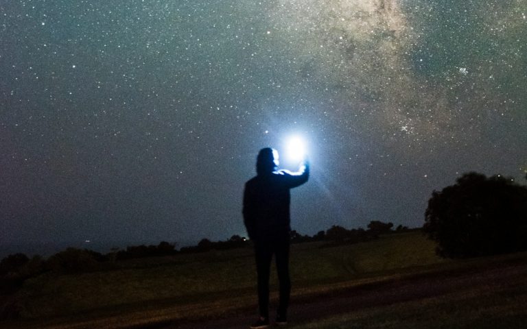 Άκρως Ζωδιακό: Τα Do’s και Don’ts στα ζώδια σήμερα [Παρασκευή 04.04.2025]