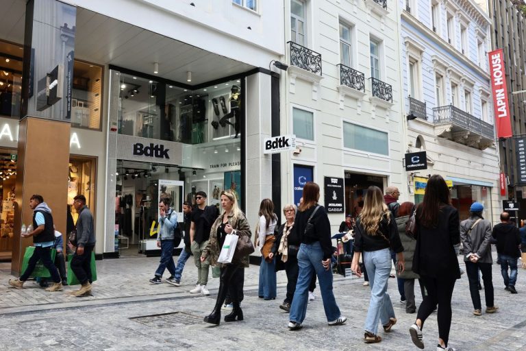 Holy Week Store Hours in Greece