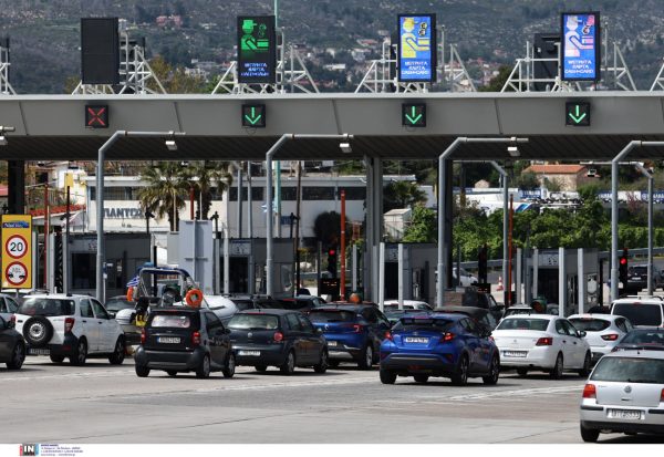 Κίνηση στους δρόμους: «Βαθύ κόκκινο» σε τμήματα της Αττικής Οδού, του Κηφισού και της λεωφόρου Αθηνών