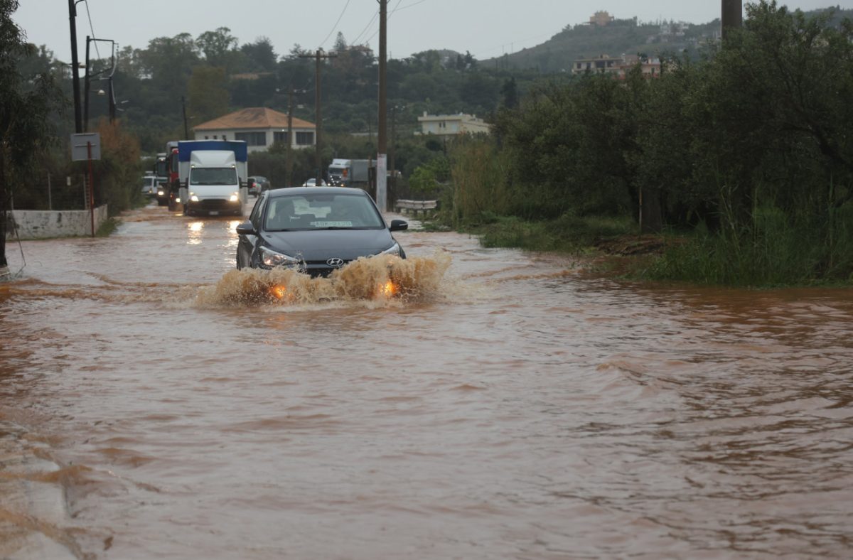 Επικαιροποίηση του έκτακτου δελτίου της ΕΜΥ – Οι περιοχές που σαρώνει η κακοκαιρία