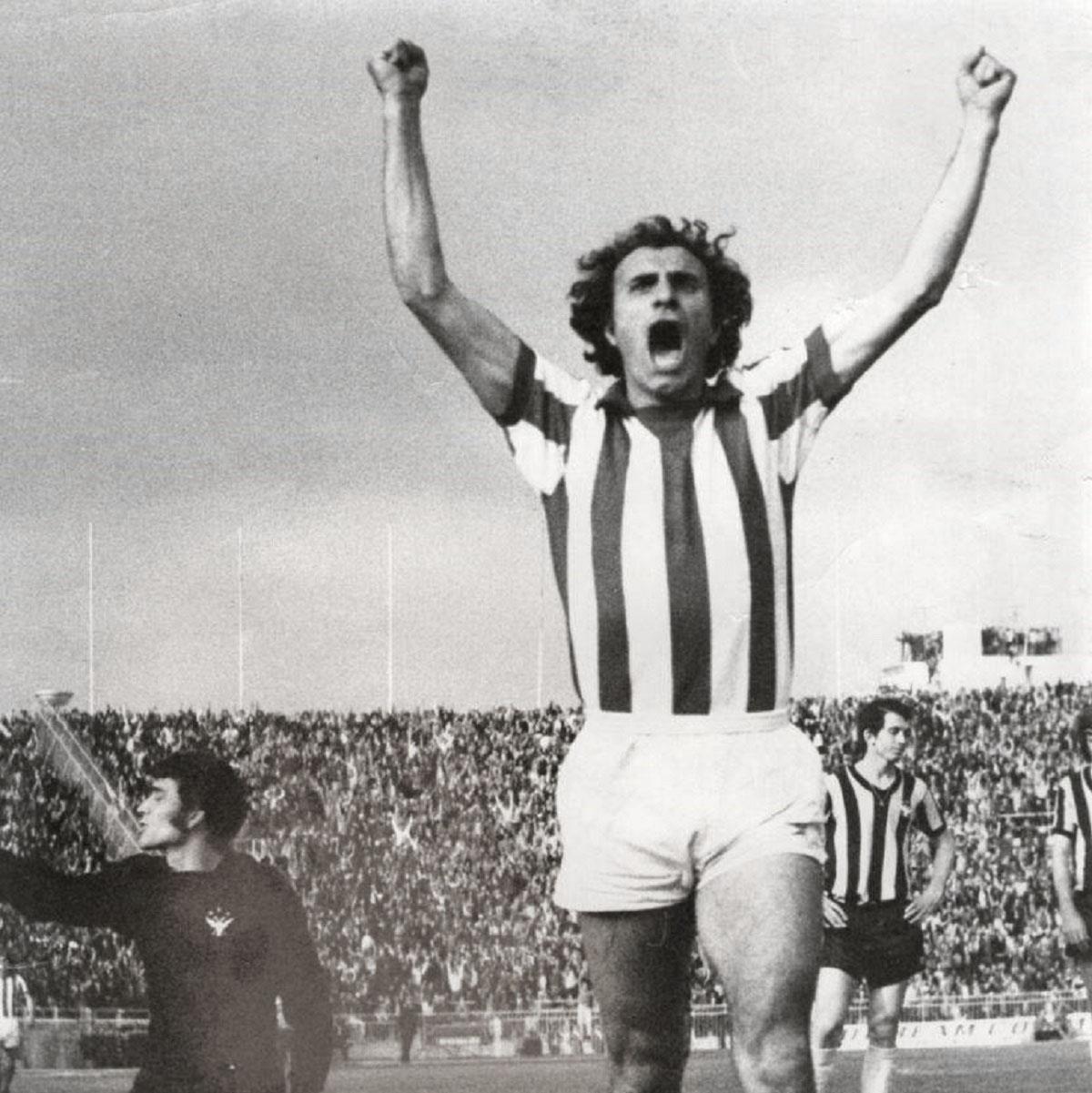 Μιχάλης Κρητικόπουλος: «Αθάνατος» με τη φανέλα