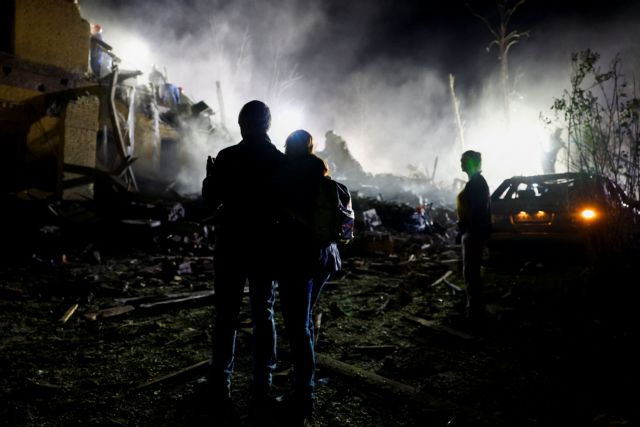 Ουκρανία: Τουλάχιστον 21 τραυματίες από τις ρωσικές επιδρομές στο Κίεβο με πυραύλους και drones