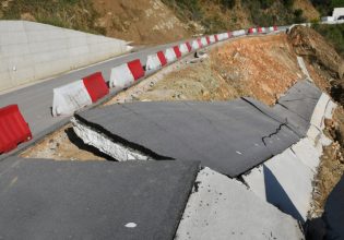 Λάρισα: Παρέμβαση της Εισαγγελίας για την κατάρρευση του δρόμου μεταξύ Ρακοπόταμου – Κεραμιδίου