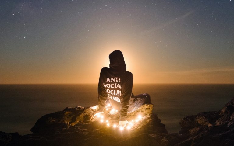 Άκρως Ζωδιακό: Τα Do’s και Don’ts στα ζώδια σήμερα [Πέμπτη 17.04.2025]