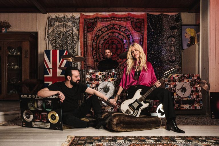 Άννα Βίσση: Η μεγάλη έκπληξη για τα 51 χρόνια καριέρας!