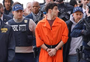 Λουίτζι Μαντζιόνε: Θανατική ποινή ζητά ο εισαγγελέας για τον δολοφόνο του CEO της UnitedHealthcare