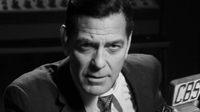 Ο Τζορτζ Κλούνεϊ κοροϊδεύει το χρώμα των μαλλιών του αφήνοντας σπόντα για τον φίλο του Μπραντ Πιτ