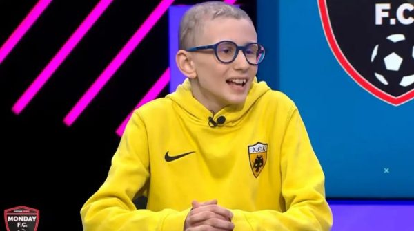 Συγκίνησε ο μικρός Μιχαήλ: «Ήθελα να πάρουν δύναμη κι άλλα παιδιά με παρόμοιο πρόβλημα»