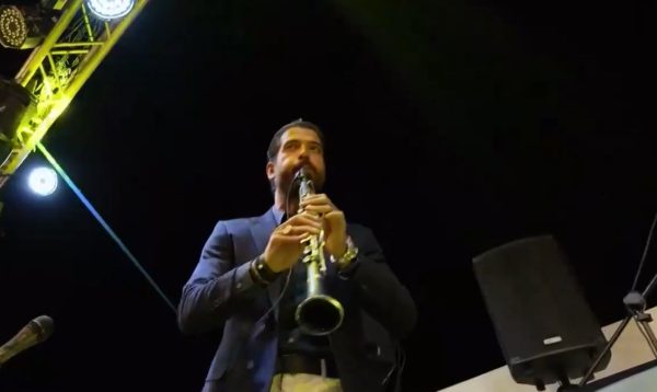 Πώς τραυματίστηκε με την κροτίδα ο Άρης Μουγκοπέτρος – Οι μαρτυρίες και η εις βάρος του δικογραφία από την ΕΛ.ΑΣ.