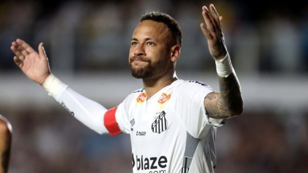 Νεϊμάρ: Τραυματίστηκε ξανά και αποχώρησε με δάκρυα ο Βραζιλιάνος σταρ (vid)