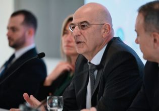 Δένδιας: Η Ευρώπη απέχει «περίπου δέκα χρόνια» από την «αμυντική αυτονομία»