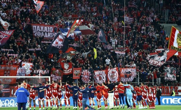 Δεν θα πέφτει… καρφίτσα: Sold out το Ολυμπιακός – ΑΕΚ (pic)