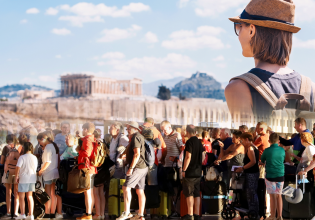 Ανησυχία και στον τουρισμό για τους δασμούς Τραμπ – Πόσα ξοδεύουν οι Αμερικανοί