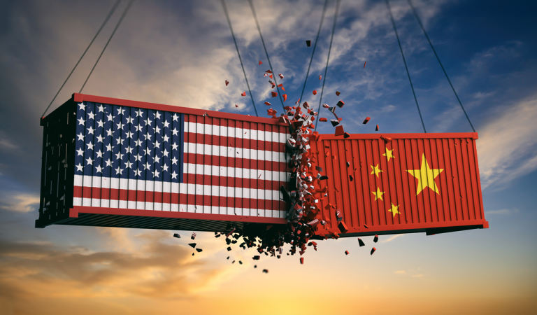 Η Κίνα περιορίζει τις επενδύσεις στις ΗΠΑ καθώς οι εντάσεις κλιμακώνονται