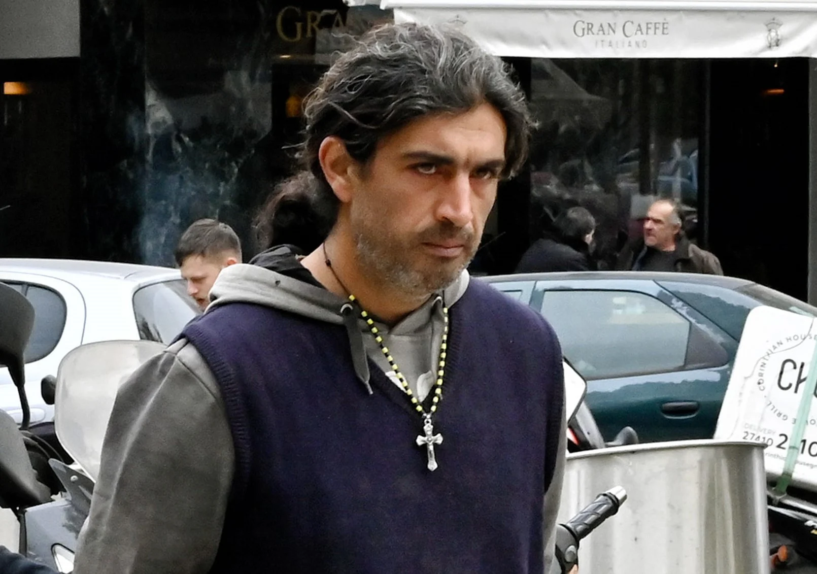 Αναζητείται για κακούργημα και η σύζυγος του παλαιοχριστιανού – Στη φυλακή μέχρι τη δίκη ο Μανώλης Καλαϊτζιδάκης