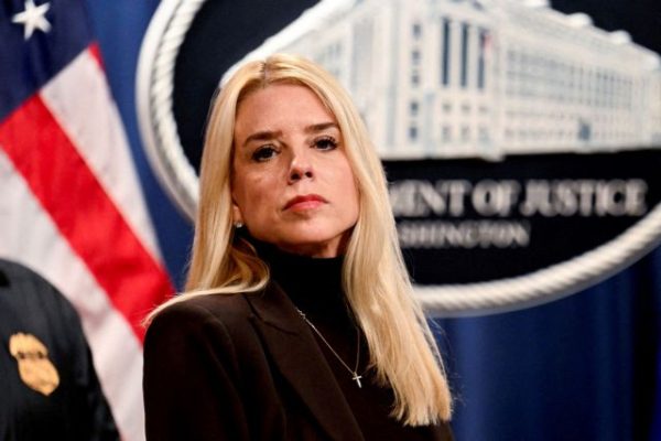 ΗΠΑ: Η υπουργός Δικαιοσύνης υποβαθμίζει την πιθανότητα τρίτης προεδρικής θητείας Τραμπ