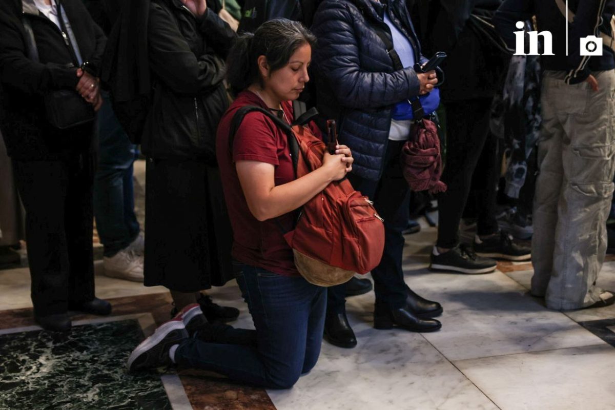 Πάπας Φραγκίσκος: Χιλιάδες άνθρωποι στο Βατικανό για το λαϊκό προσκύνημα
