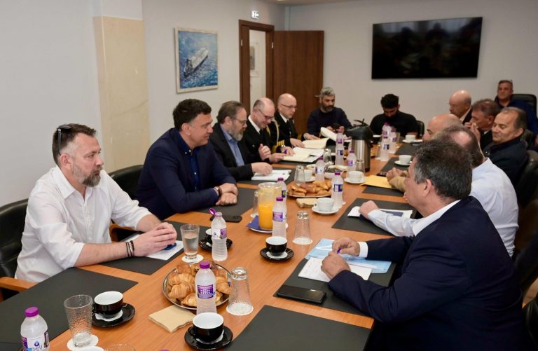 Συνάντηση Κικίλια με ΠΝΟ: Έρχεται νομοσχέδιο για την αναβάθμιση της ναυτικής εκπαίδευσης