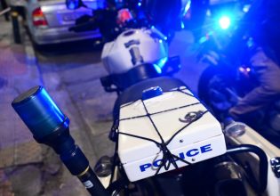 Αττική: Χειροπέδες σε δύο άτομα έξω από νυχτερινό κέντρο στο Μπουρνάζι – Προηγήθηκε συμπλοκή με αστυνομικούς