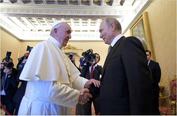 Πάπας Φραγκίσκος: Δεν θα παραστεί ο Πούτιν στην κηδεία του