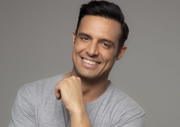 Σάββας Πούμπουρας: Απόπειρα διάρρηξης στο σπίτι του παρουσιαστή -Τραυματίστηκε αστυνομικός