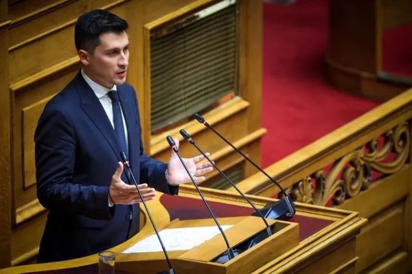 Χρηστίδης: Πόσα λεφτά των Ελλήνων φορολογουμένων πηγαίνουν στη χρηματοδότηση της “Ομάδας Αλήθειας”;