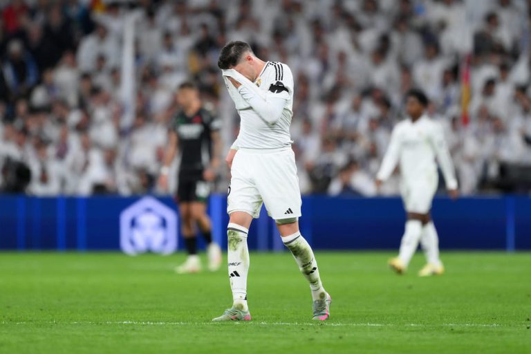 Το «τέλος εποχής» της Ρεάλ, οι συμπτώσεις και οι προτάσεις της ΑΙ για τις μεταγραφές