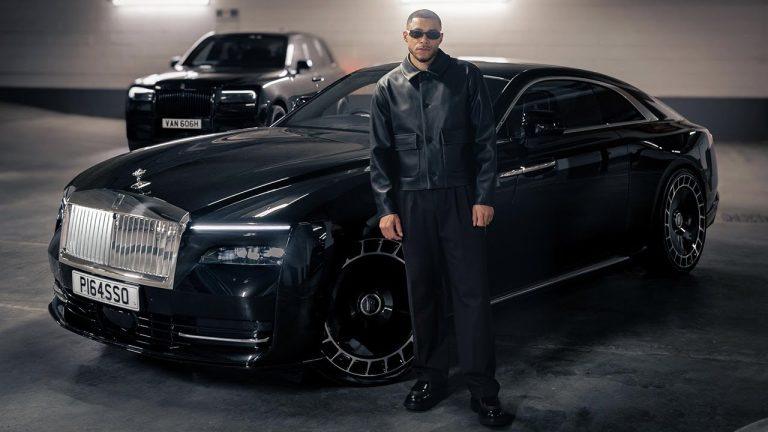 Από τα γήπεδα της Αγγλίας στον κόσμο της μόδας: Ο Ρις Γουάμπαρα δεν είναι ένας συνηθισμένος πρώην ποδοσφαιριστής