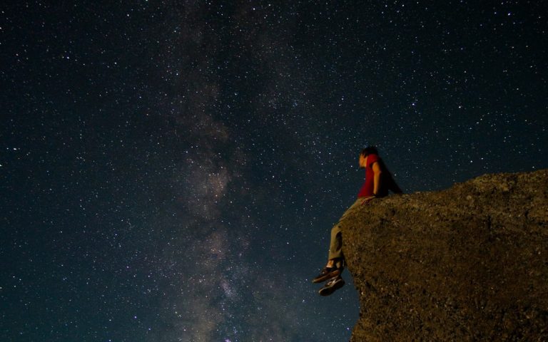 Άκρως Ζωδιακό: Τα Do’s και Don’ts στα ζώδια σήμερα [Σάββατο 05.04.2025]