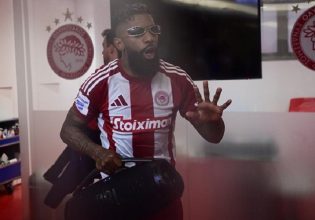 Έπος: Ο Ροντινέι… μεράκλωσε με Φέρρη, Βανδή και έδωσε τρομερό σόου στα αποδυτήρια! (vid)