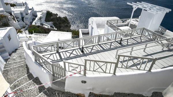 Πώς επηρεάζουν σεισμοί και πλημμύρες τις κρατήσεις του Πάσχα στα νησιά – ναυαρχίδες του ελληνικού τουρισμού