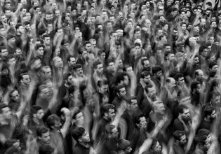 Εργασία: Κατηγορούν τη Gen Z για αστάθεια – Απλώς δεν μένουν σε ό,τι δεν αξίζει