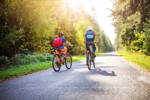 Οι καλύτερες ιδέες για να διασκεδάσεις με οικογένεια και φίλους το Πάσχα