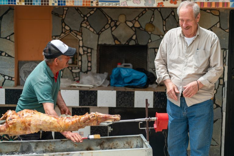 Πάσχα: Προστατέψτε τα μάτια σας κατά το ψήσιμο