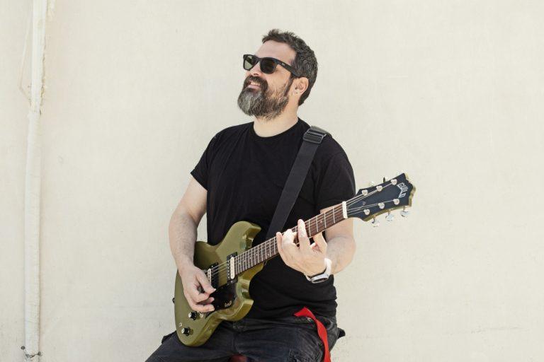 Σπύρος Γραμμένος Τρίο στον Σταυρό του Νότου club