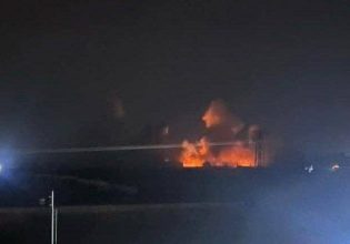 Το Ισραήλ βομβαρδίζει στόχους στη Συρία – 4 νεκροί στη Χάμα