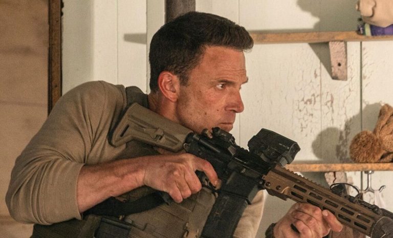 The Accountant 2: Μαθηματικά, σφαίρες και δράση βγαλμένη από τη δεκαετία του ’80