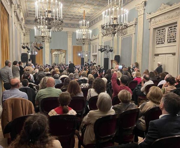 Με μεγάλη συμμετοχή διακεκριμένων καλλιτεχνικών σχημάτων και νέων καλλιτεχνών ολοκληρώθηκε το 8ο Φεστιβάλ Κιθάρας Πειραιά