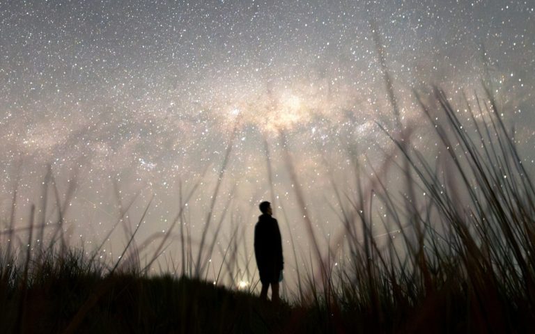 Άκρως Ζωδιακό: Τα Do’s και Don’ts στα ζώδια σήμερα [Τρίτη 15.04.2025]