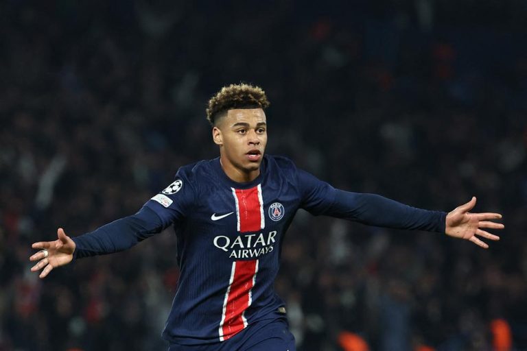 Άνοιξε το σκορ η Άστον Βίλα, ισοφάρισε άμεσα η Παρί (1-1, vids)