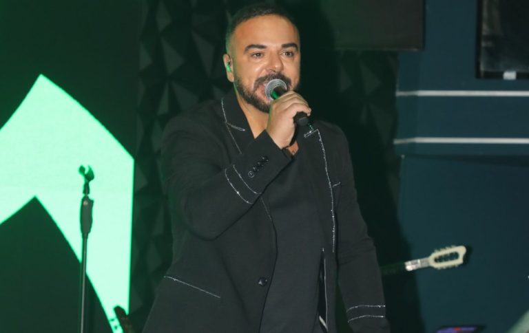 Τριαντάφυλλος: H απόπειρα διάρρηξης στο σπίτι του τραγουδιστή – Η ανάρτηση του