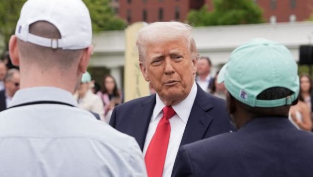 Ντόναλντ Τραμπ δημοτικότητα